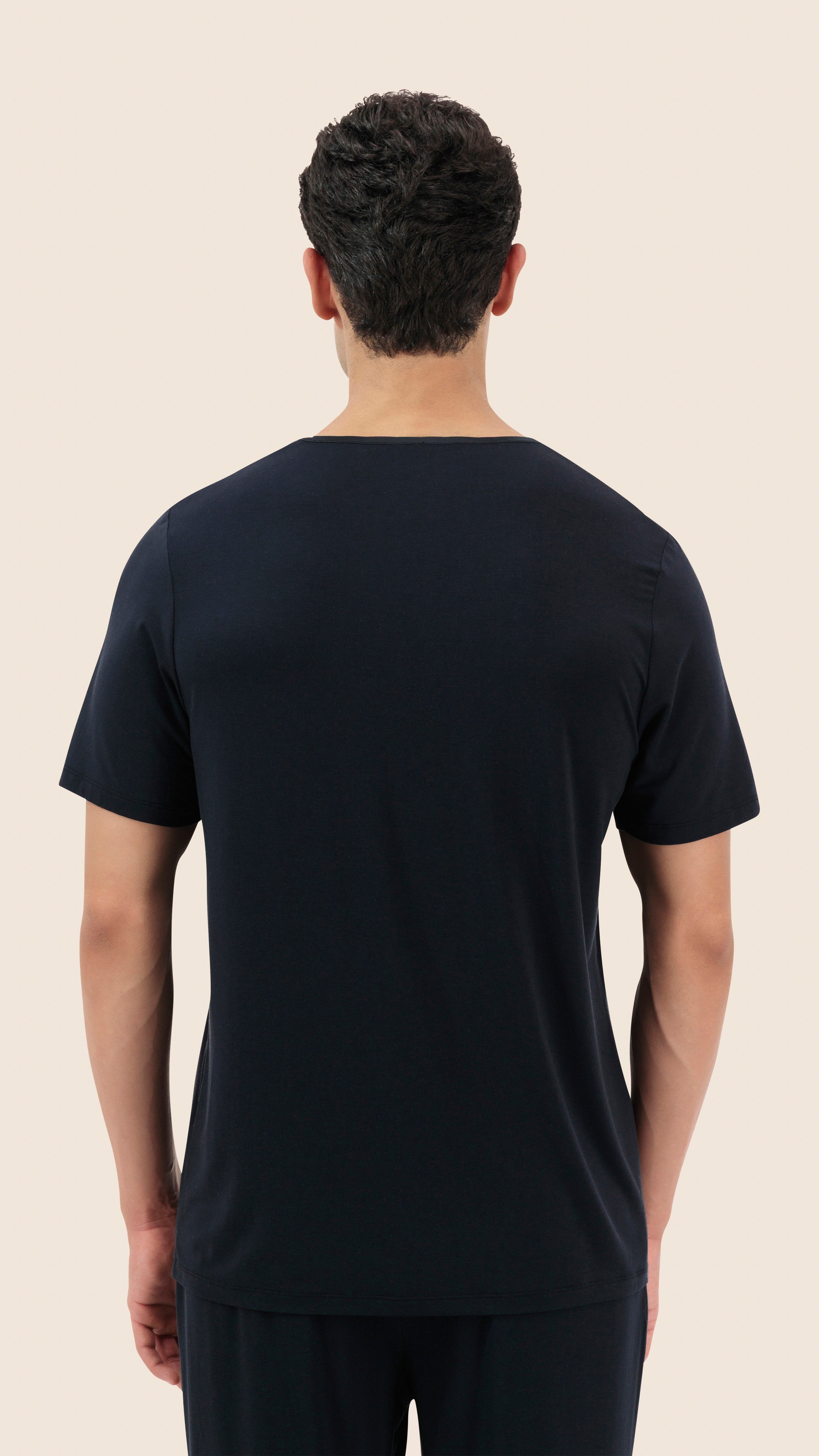 Flow V-Neck T-Shirt Men