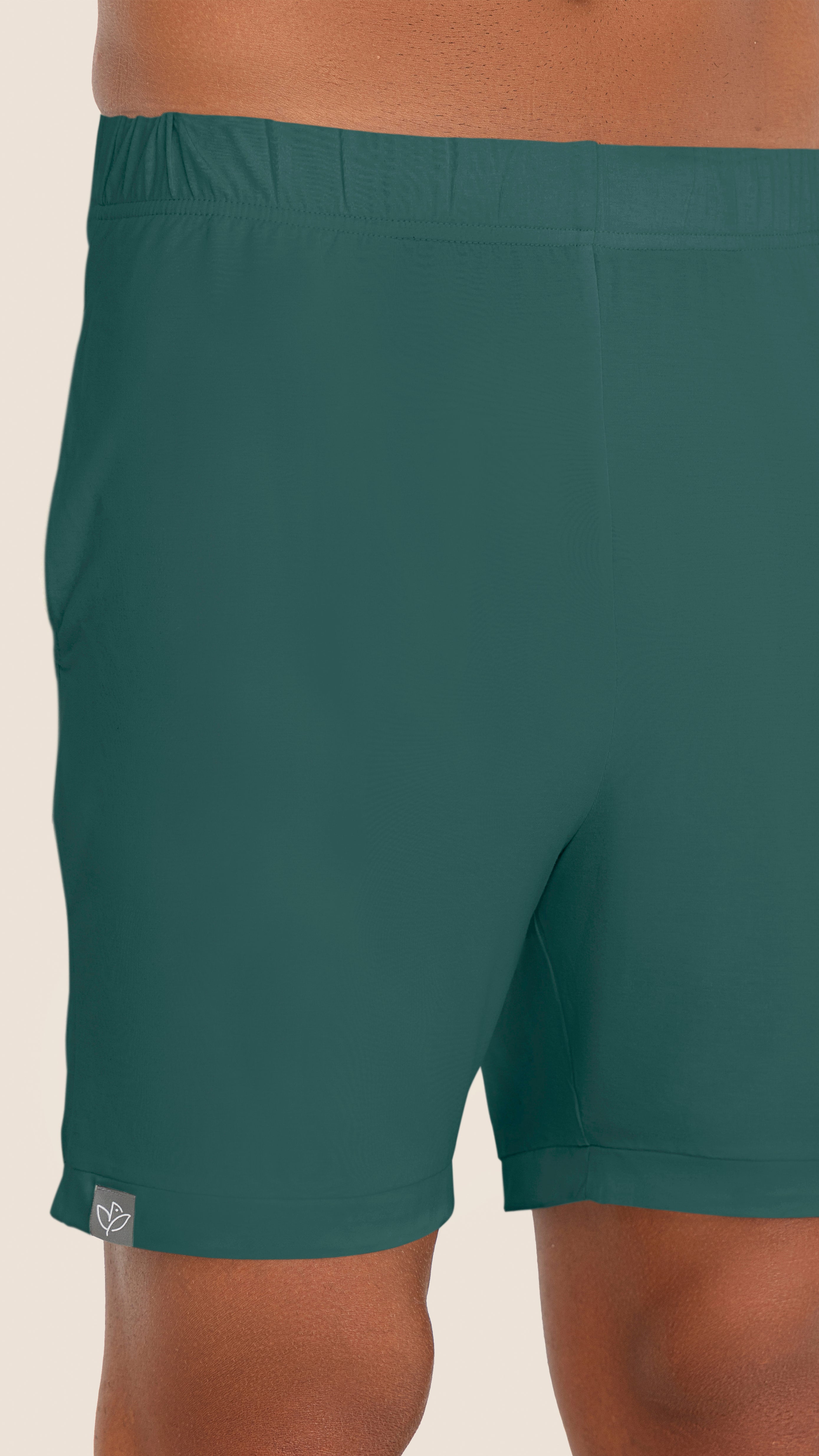 Unwind Shorts  - Evergreen