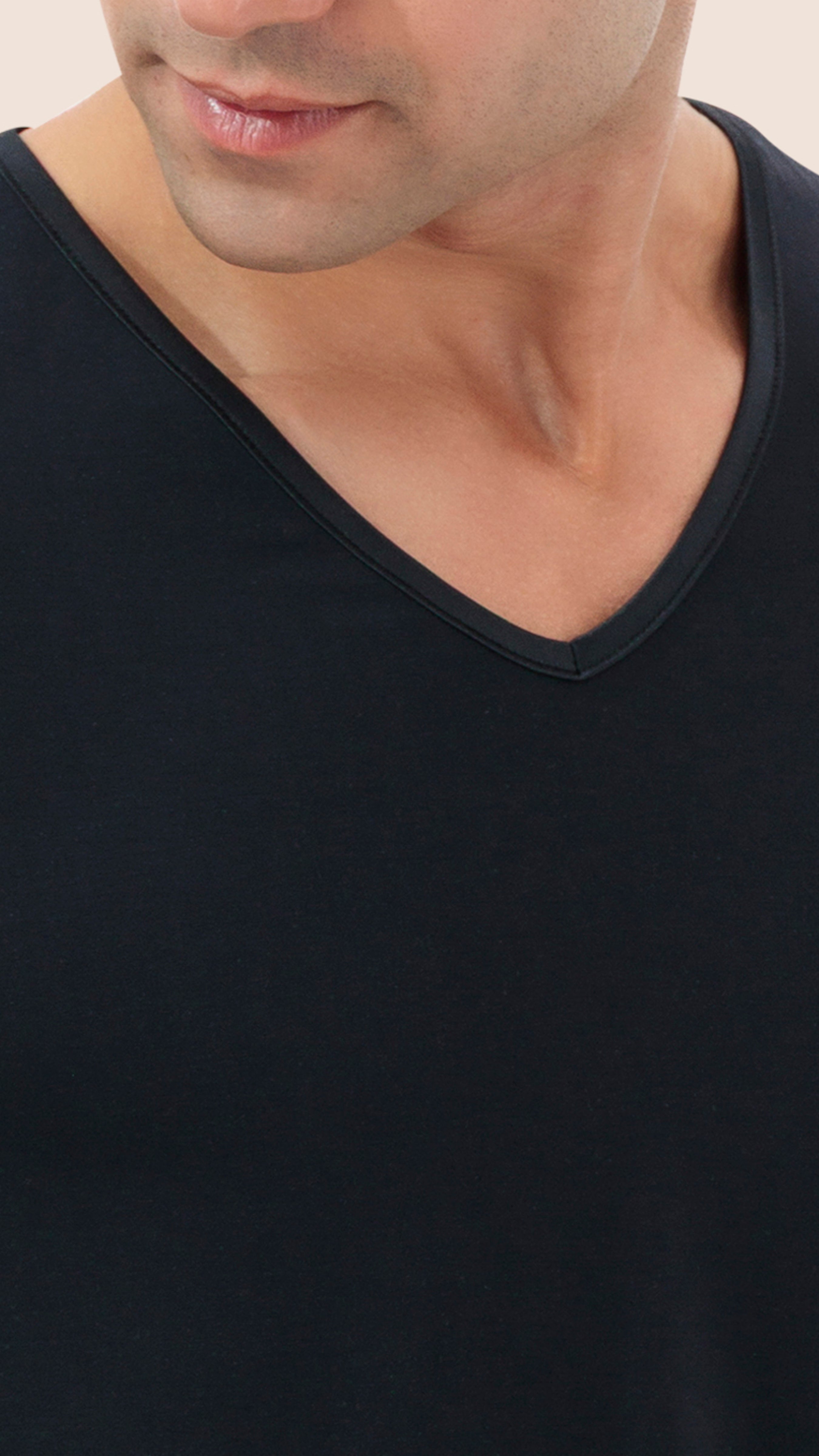 Flow V-Neck T-Shirt Men